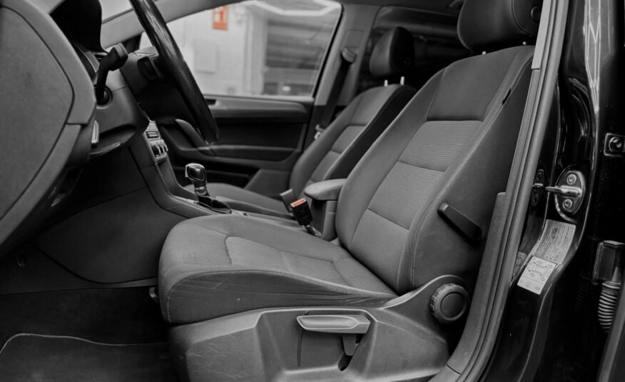 VOLKSWAGEN Golf Sportsvan Special Edition 1.2 TSI 110CV BMT 5p.