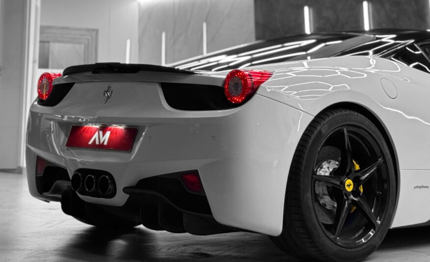 FERRARI 458 Italia