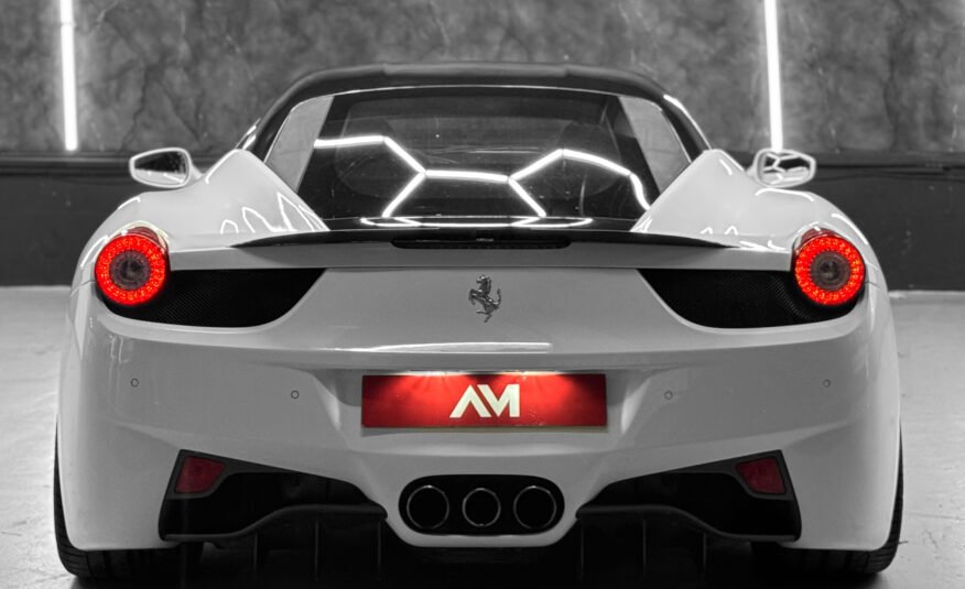 FERRARI 458 Italia