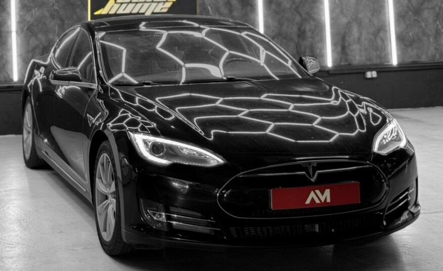 TESLA S 85D