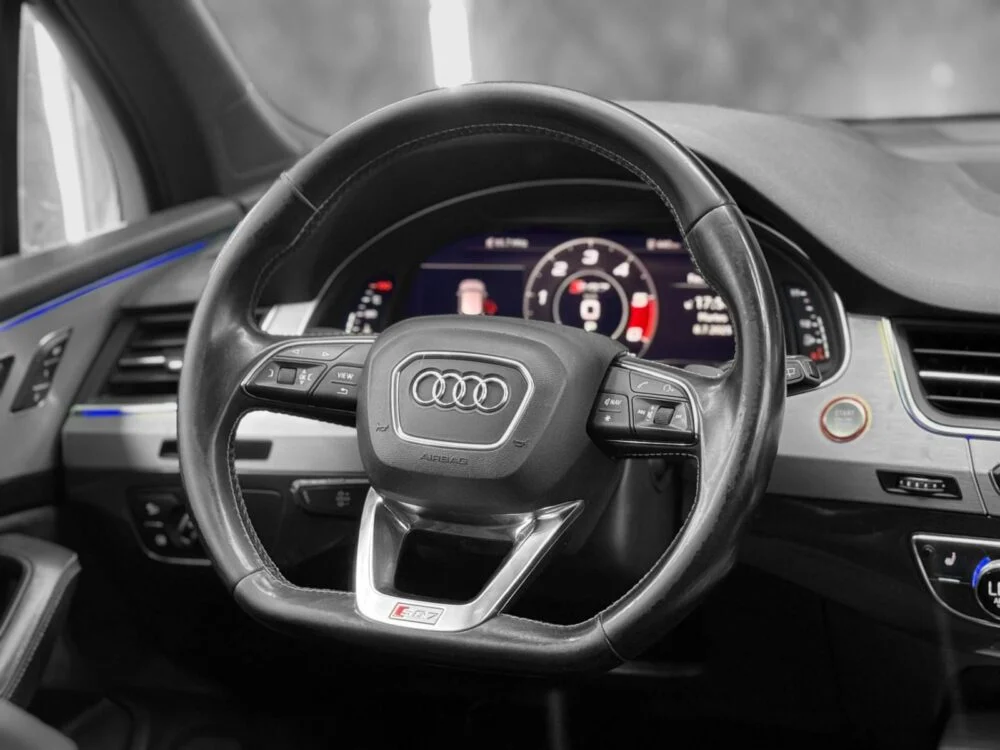 AUDI SQ7