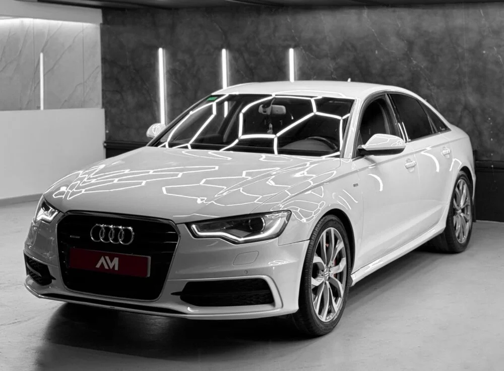 AUDI A6 3.0 SEDAN