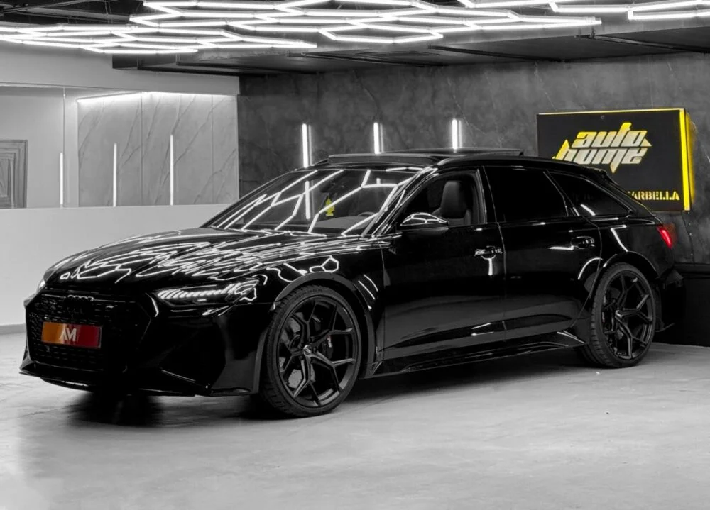 AUDI RS6 avant performance