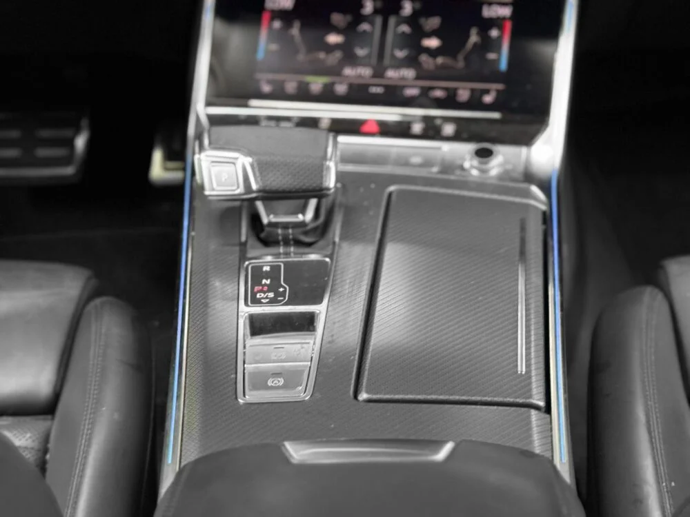 AUDI RS6 avant performance