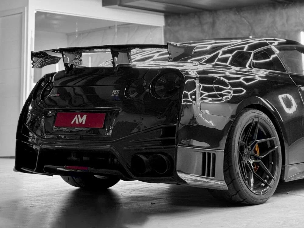 NISSAN GT-R R