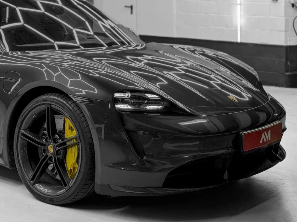PORSCHE TAYCAN TURBO S