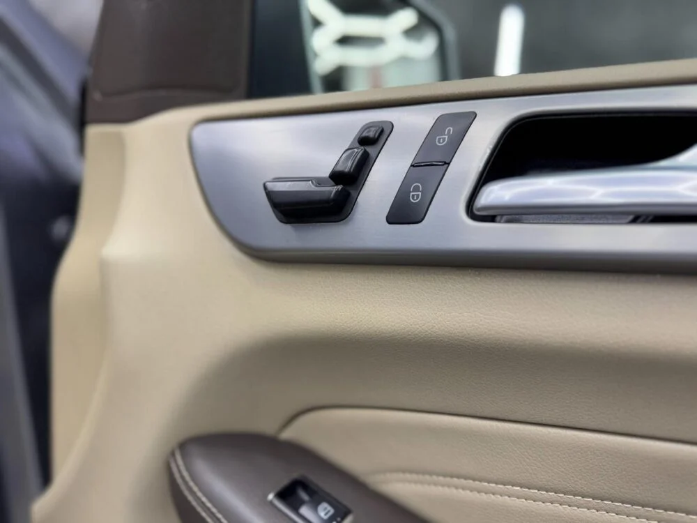 MERCEDES-BENZ Clase ML 320 4 Matic