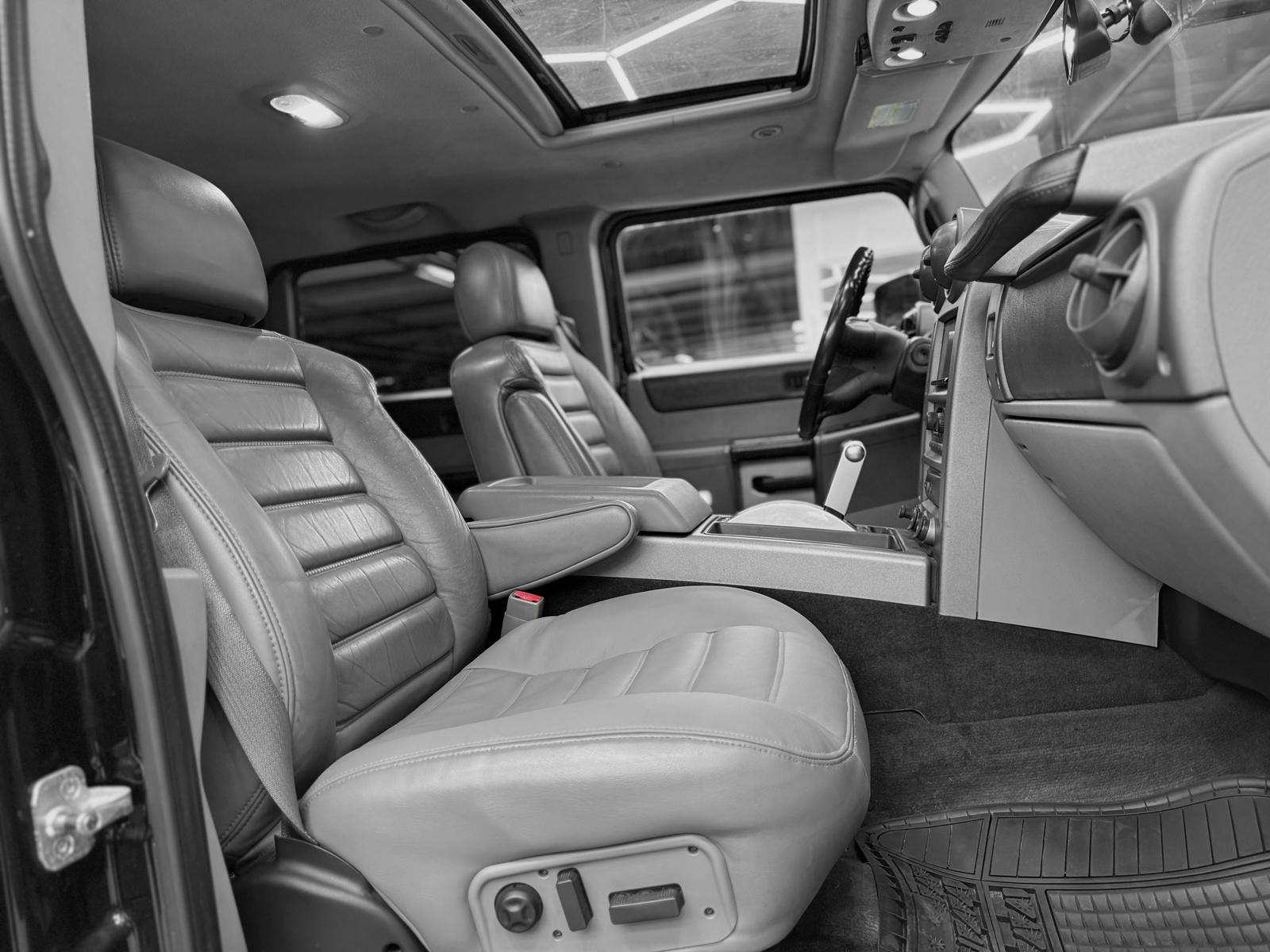 HUMMER H2 luxury