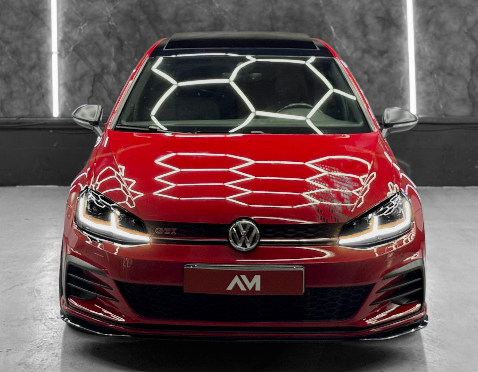 VOLKSWAGEN Golf TCR