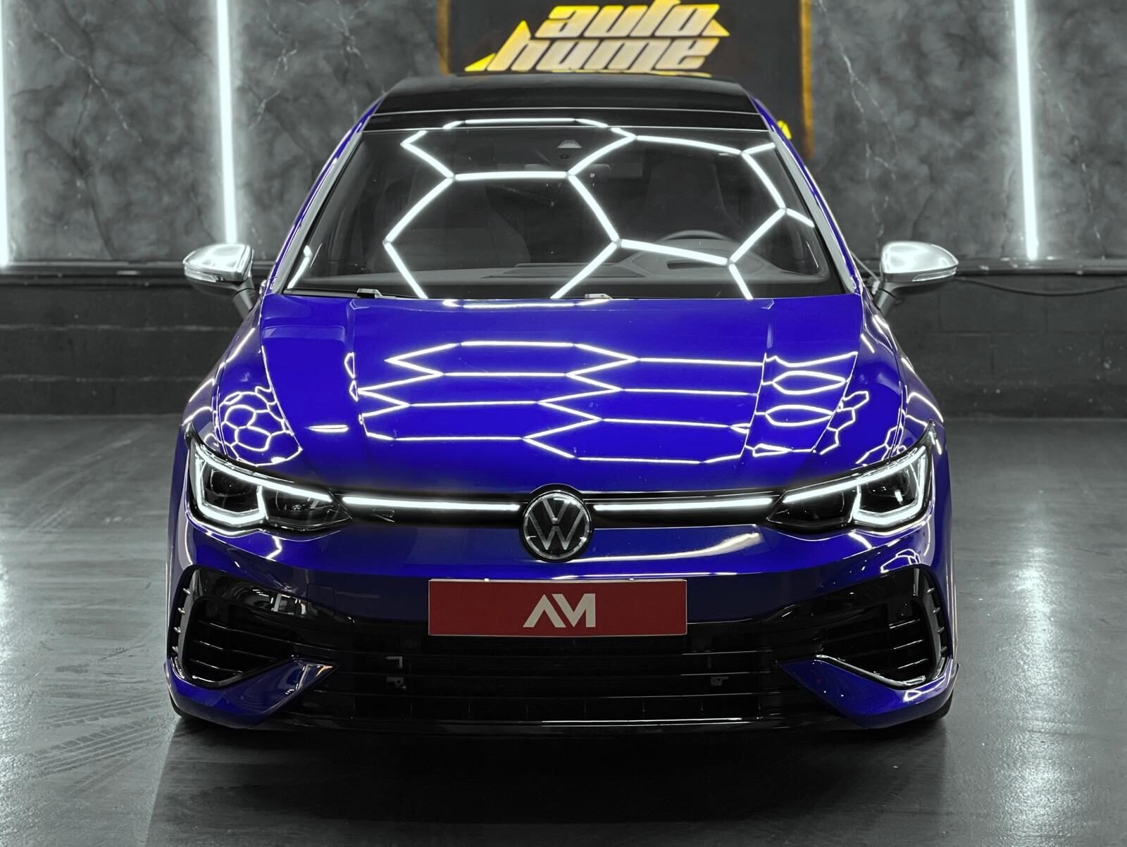 VOLKSWAGEN Golf R