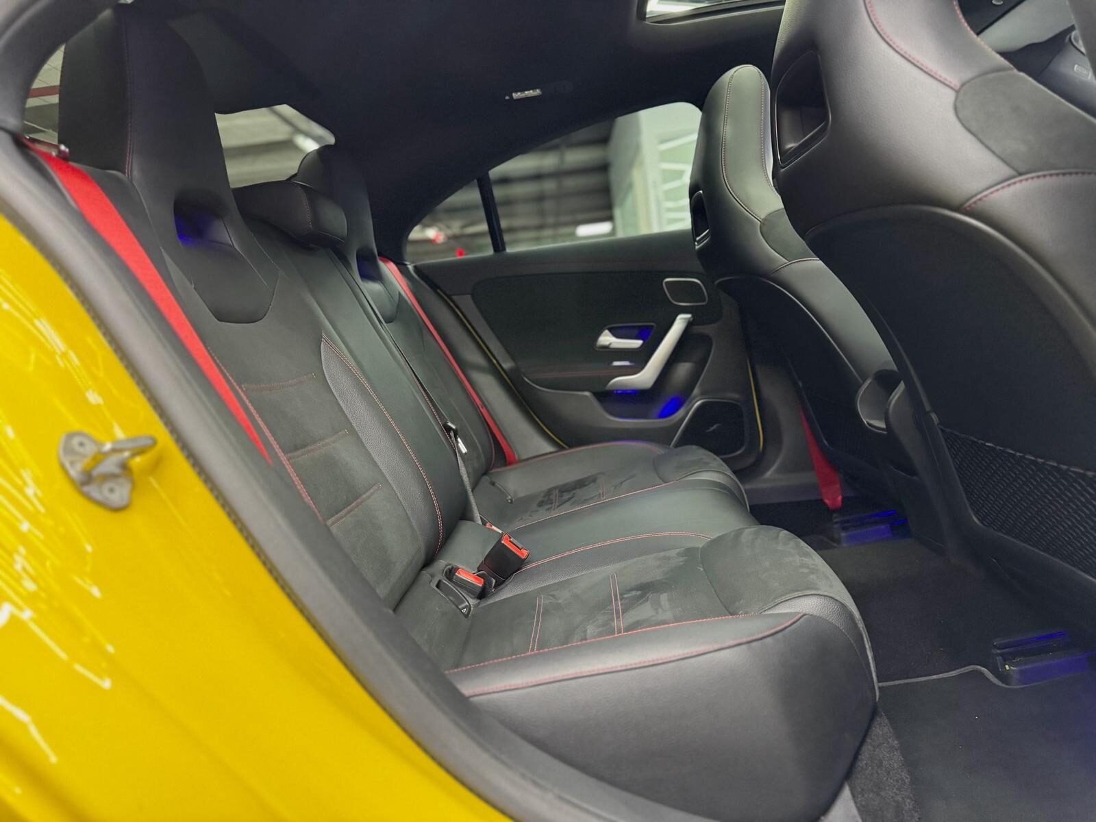 MERCEDES-BENZ CLASE CLA 35 AMG