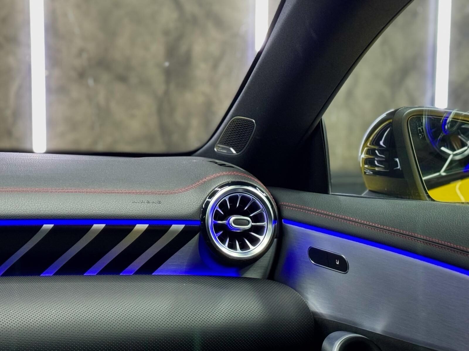 MERCEDES-BENZ CLASE CLA 35 AMG