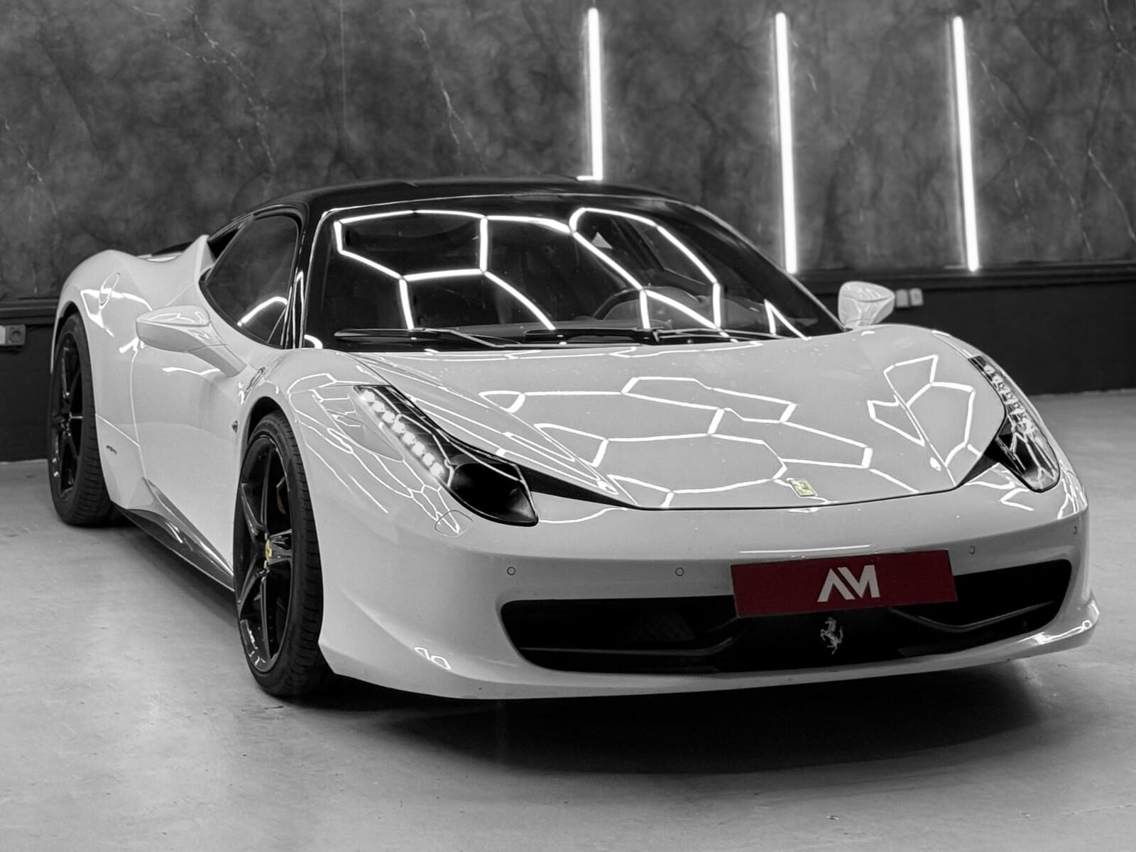 FERRARI 458 ITALIA