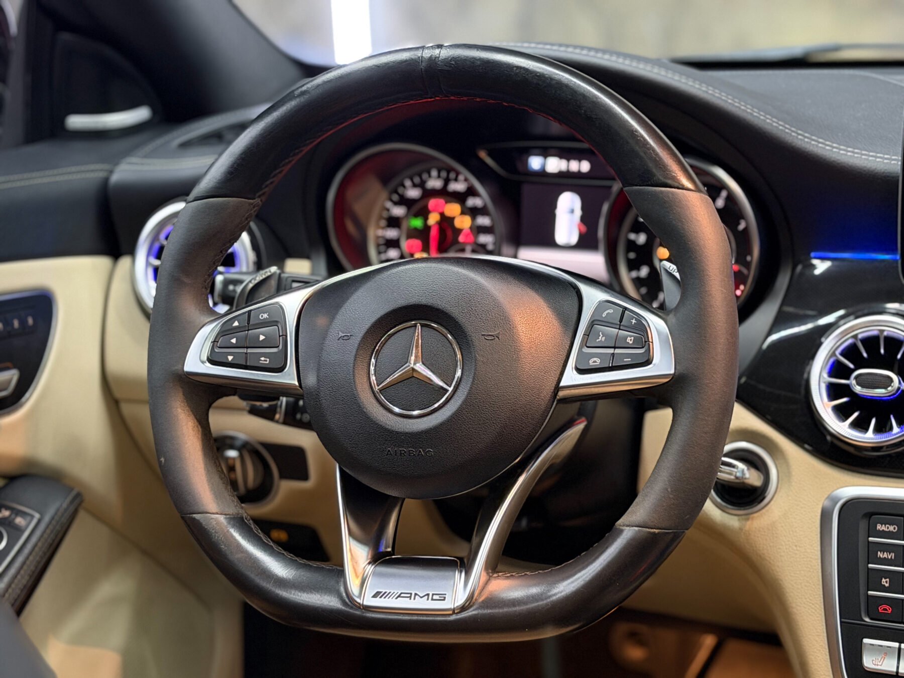 MERCEDES-BENZ CLASE CLA 45 AMG