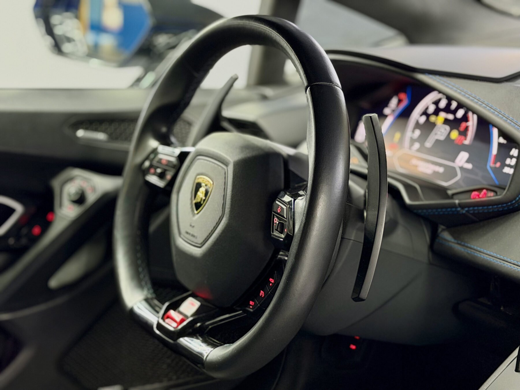 LAMBORGHINI HURACAN EVO